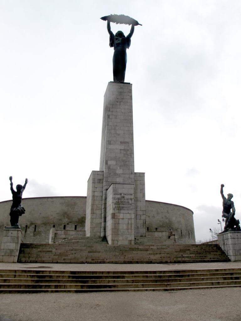 Budapeşte Özgürlük Anıtı